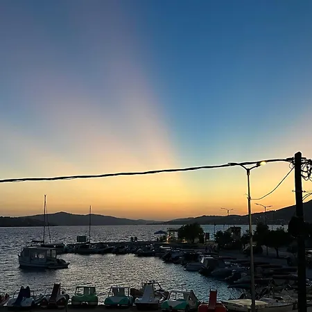 Sorriso - 1st Row By The Apartment Trogir