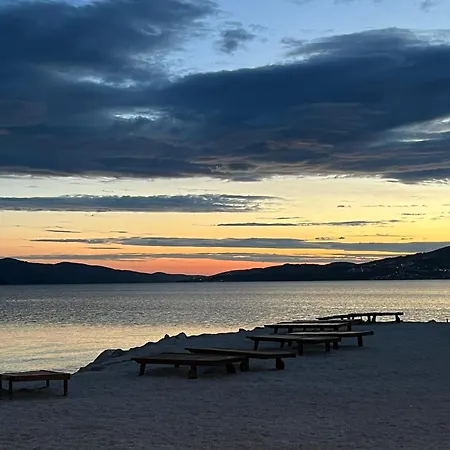 Sorriso - 1st Row By The