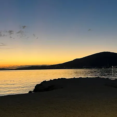 Sorriso - 1st Row By The Apartment Trogir