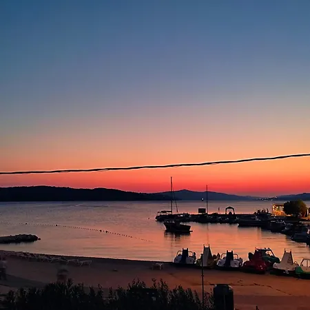 Apartment Sorriso - 1st Row By The