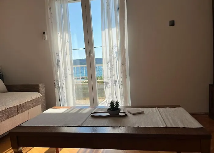 Sorriso - 1st Row By The Trogir