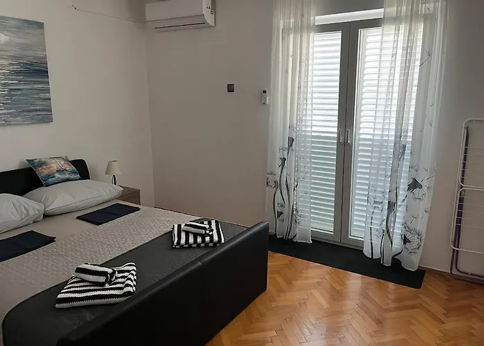 Sorriso - 1st Row By The * Trogir