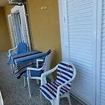 Appartamento Sorriso - 1st Row By The