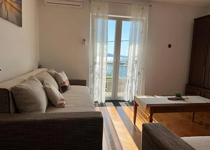 Sorriso - 1st Row By The