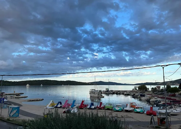 Sorriso - 1st Row By The Apartament Trogir